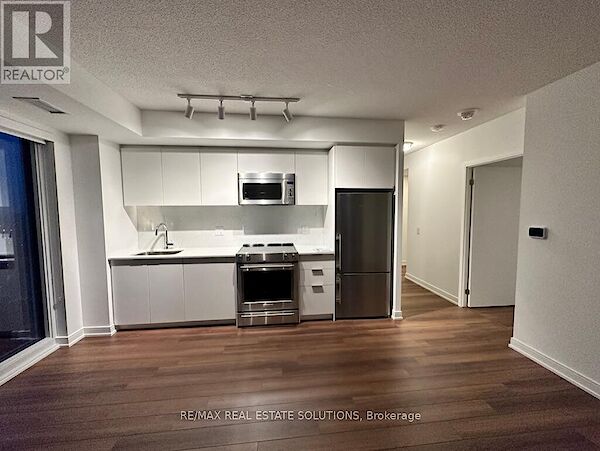 Toronto 2 bedrooms Apartment for rent. Property photo: 622254-2