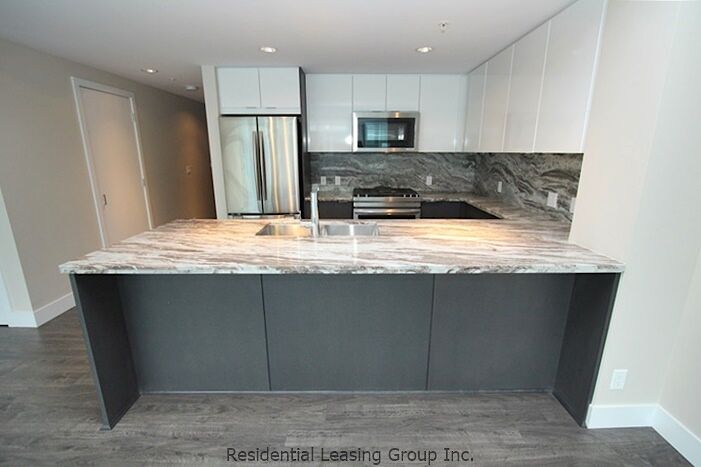 Calgary 2 bedrooms Condo Unit for rent. Property photo: 622809-1