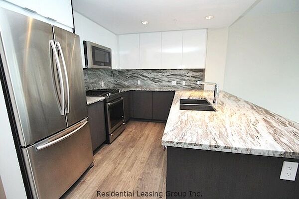 Calgary 2 bedrooms Condo Unit for rent. Property photo: 622809-2