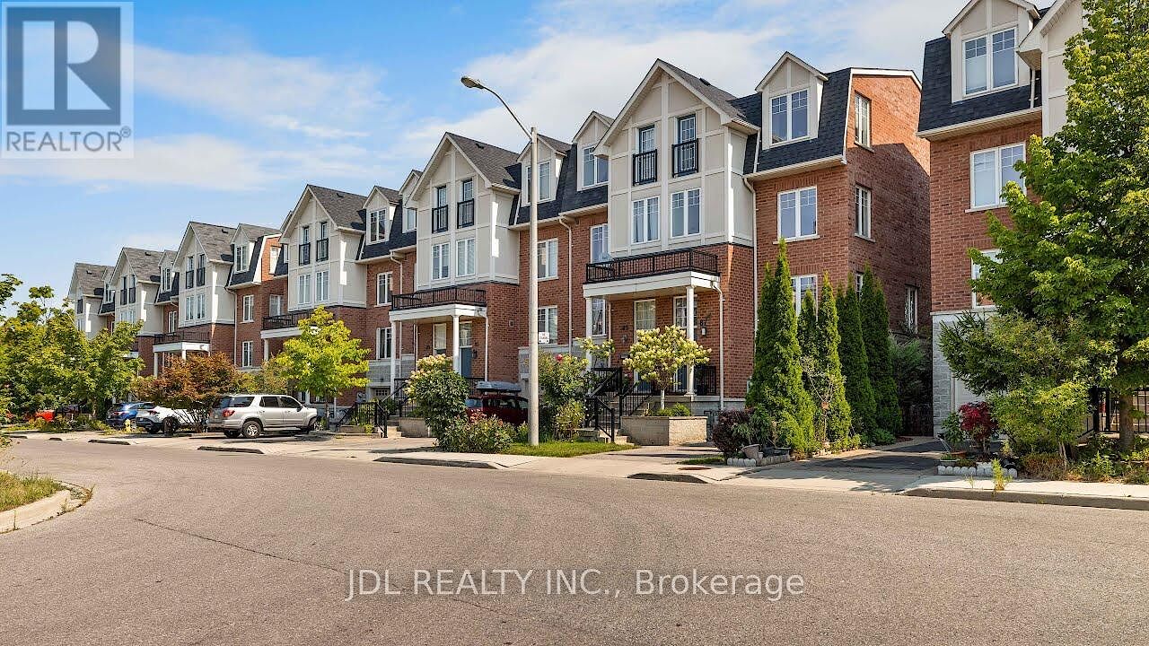 Toronto 4 bedrooms Townhouse for rent. Property photo: 623821-1
