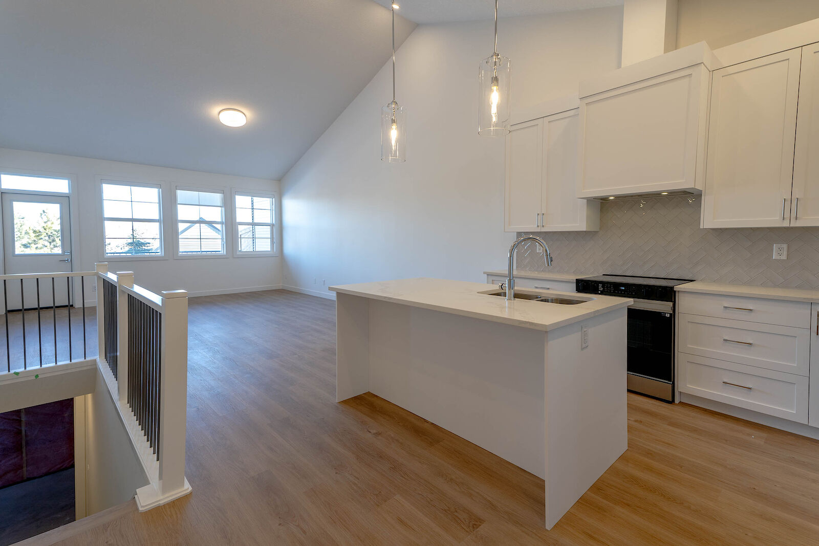 Airdrie 3 bedrooms Duplex for rent. Property photo: 624567-1