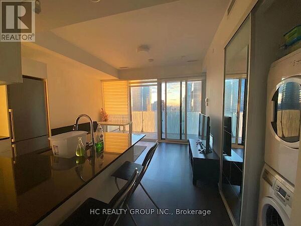 Toronto 1 bedroom Apartment for rent. Property photo: 624673-2