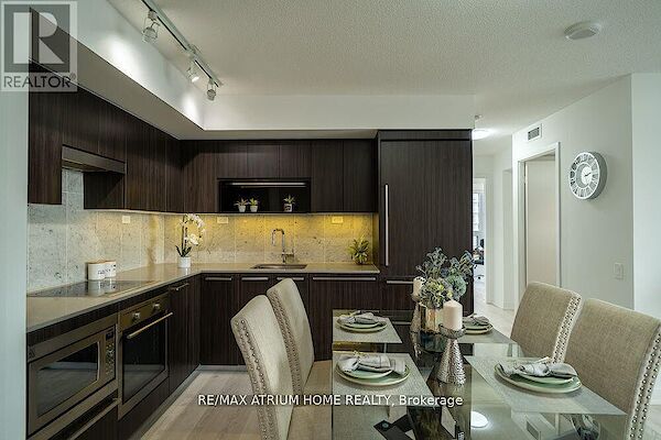 Toronto 3 bedrooms Apartment for rent. Property photo: 625376-2