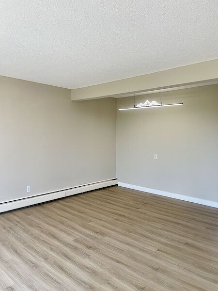 Calgary 3 bedrooms Apartment for rent. Property photo: 62584-3