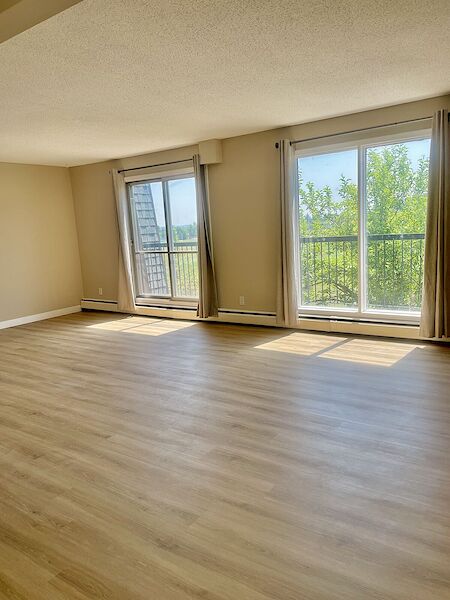Calgary 3 bedrooms Apartment for rent. Property photo: 62584-2