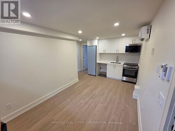 Toronto 3 bedrooms House for rent. Property photo: 626479-2