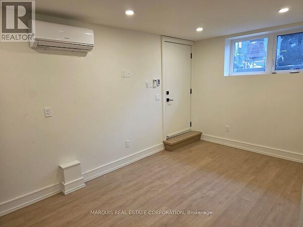 Toronto 3 bedrooms House for rent. Property photo: 626479-3
