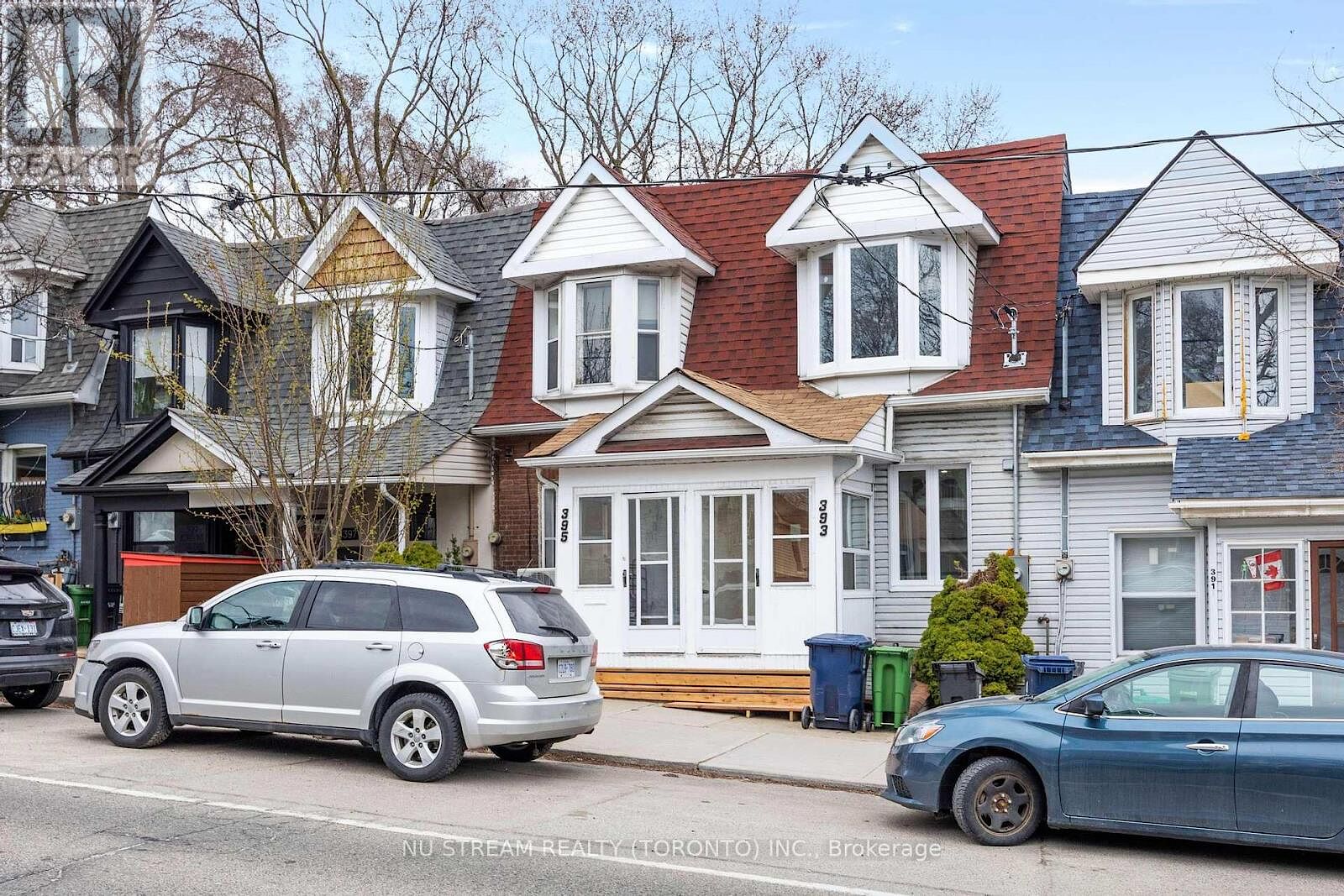 Toronto 3 bedrooms Townhouse for rent. Property photo: 626695-1