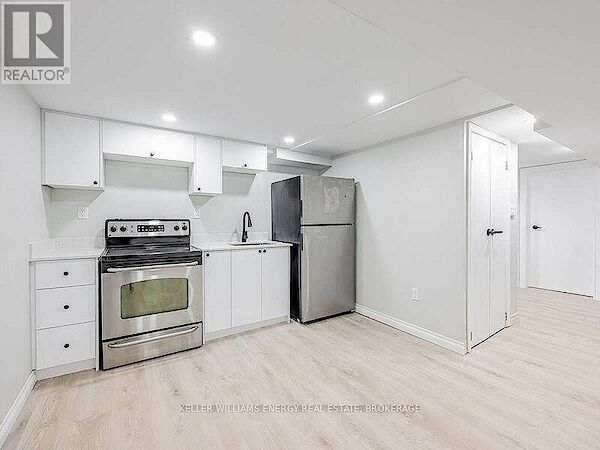 S+S+Appliances Oshawa 3 bedrooms House for rent. Property photo: 626739-2