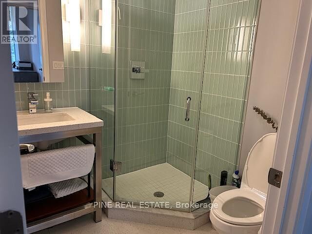 Toronto 2 bedrooms Apartment for rent. Property photo: 626956-1
