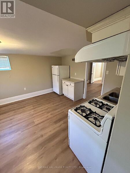 Toronto 2 bedrooms House for rent. Property photo: 627024-3