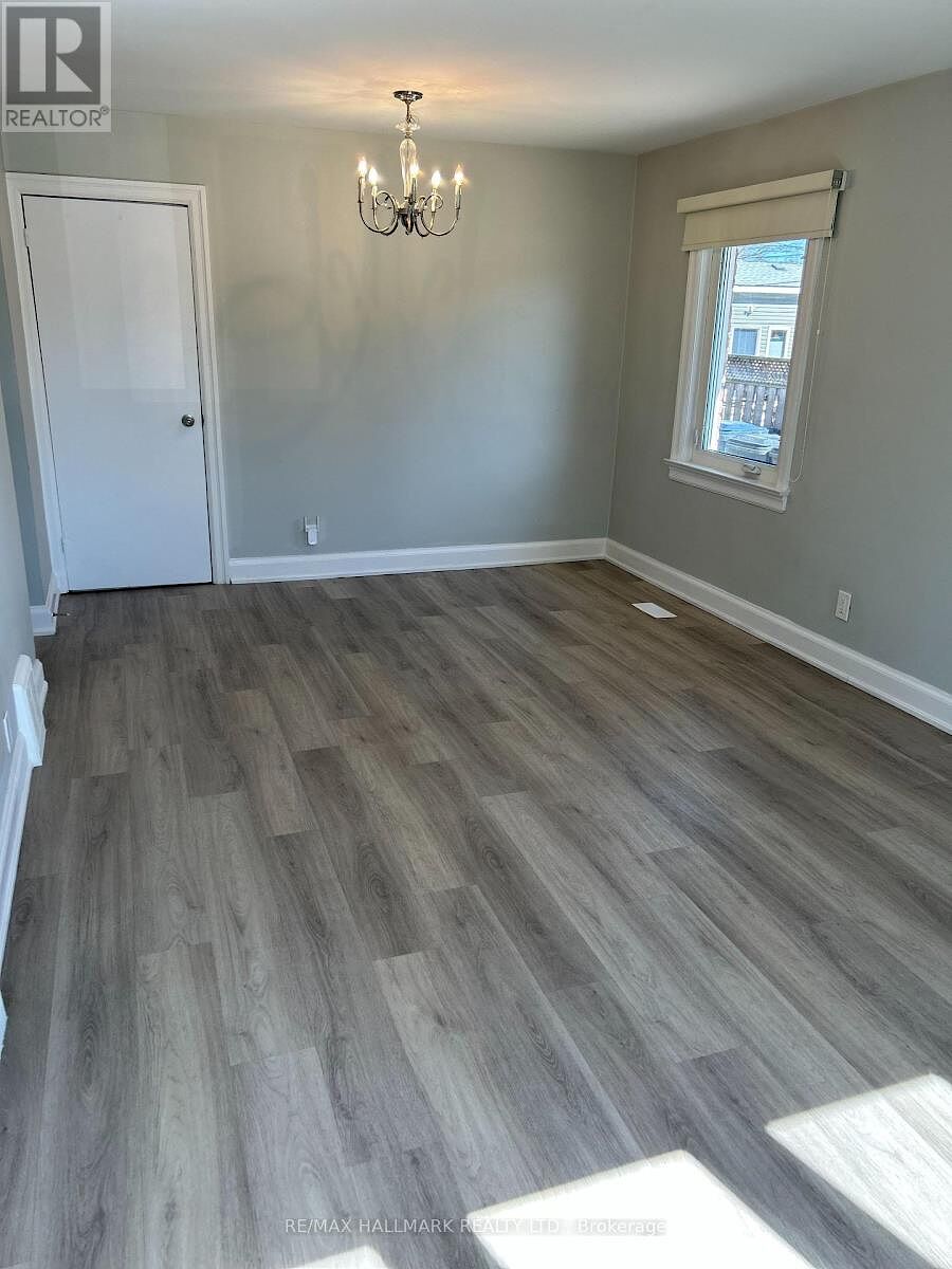 Toronto 3 bedrooms House for rent. Property photo: 627040-1