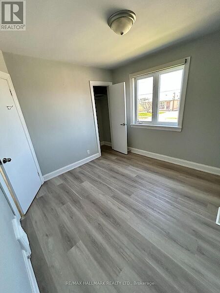 Toronto 3 bedrooms House for rent. Property photo: 627040-2