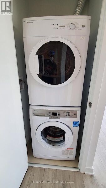 Toronto 2 bedrooms Apartment for rent. Property photo: 627046-2