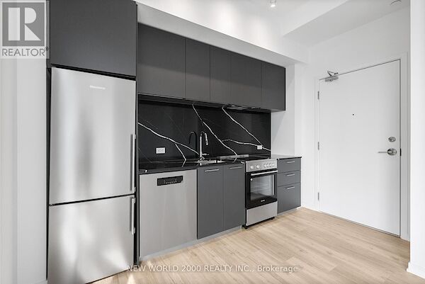 Toronto 1 bedroom Apartment for rent. Property photo: 627917-2