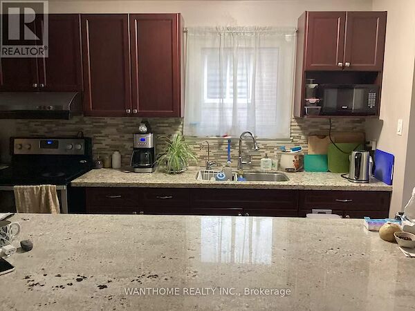 Toronto 3 bedrooms House for rent. Property photo: 627956-3