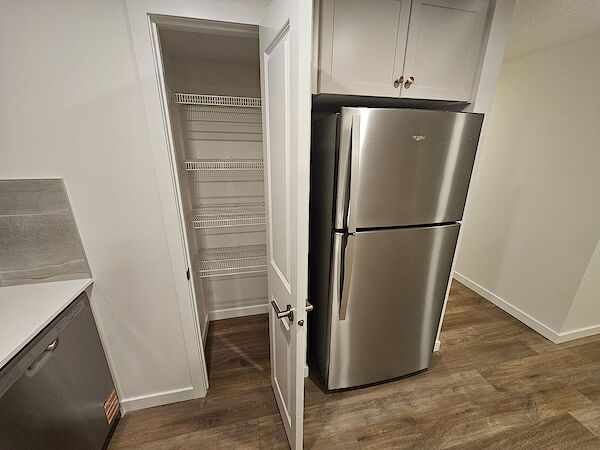 Pantry Calgary 1 bedroom Basement for rent. Property photo: 628574-2
