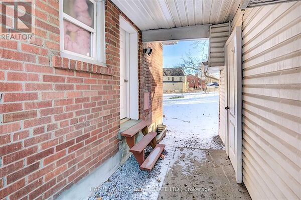 Toronto 3 bedrooms House for rent. Property photo: 628659-3