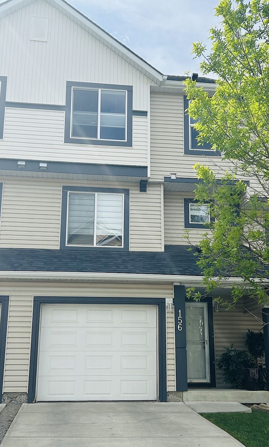 Calgary 2 + Den bedrooms Townhouse for rent. Property photo: 629588-1