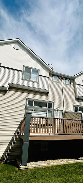 Calgary 2 + Den bedrooms Townhouse for rent. Property photo: 629588-2