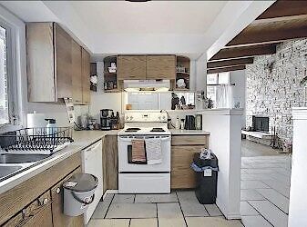 Calgary 2 + Den bedrooms Duplex for rent. Property photo: 629901-2