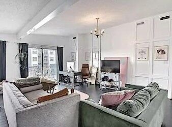 Calgary 2 + Den bedrooms Duplex for rent. Property photo: 629901-3