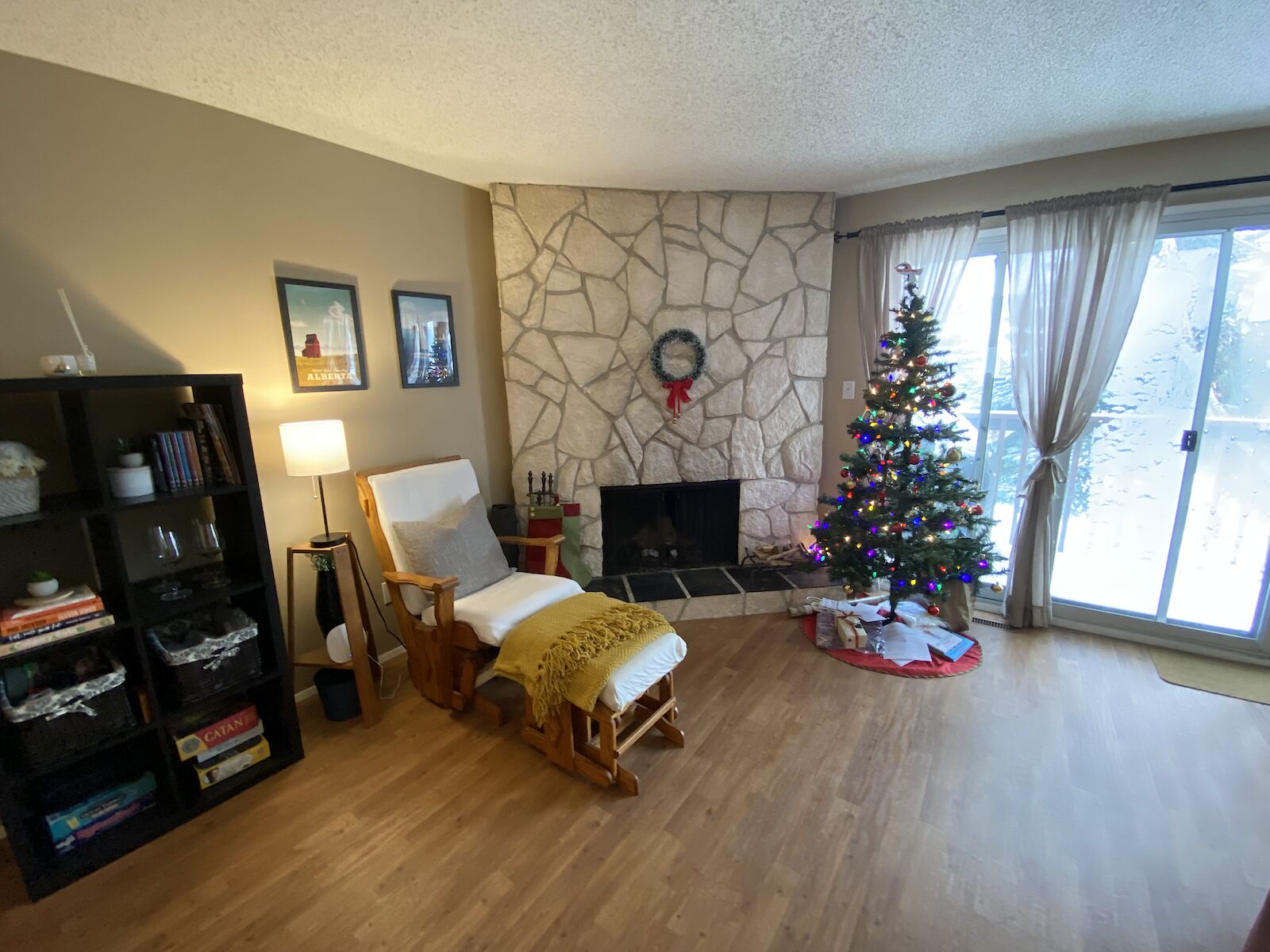Spacious+and+bright Calgary 2 bedrooms Main Floor for rent. Property photo: 63053-1