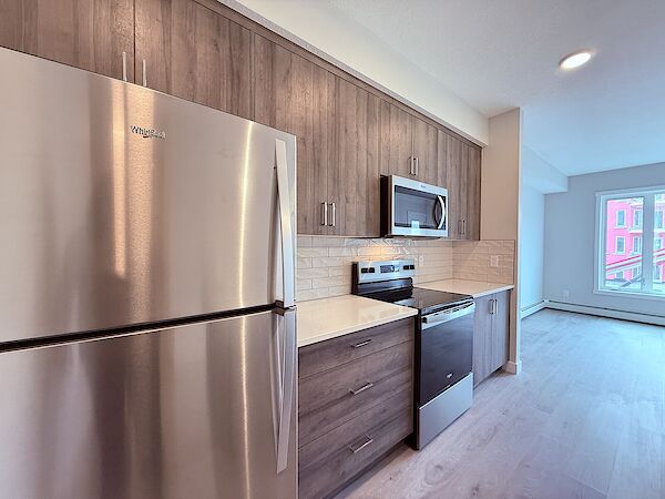 Calgary 2 bedrooms Condo Unit for rent. Property photo: 630539-2