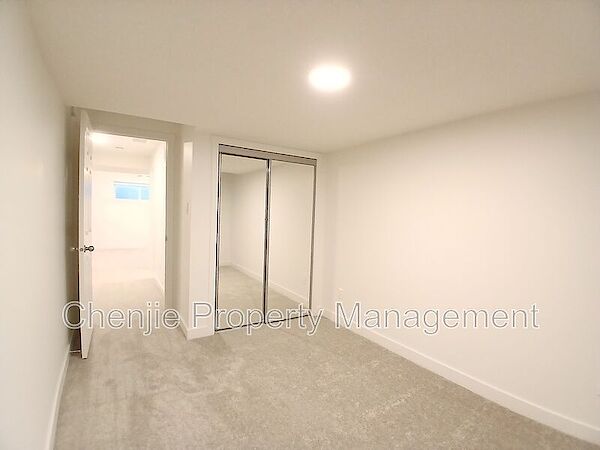 Edmonton 1 bedroom Basement for rent. Property photo: 630569-2