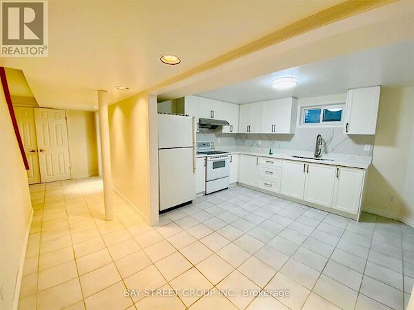 Toronto 2 bedrooms House for rent. Property photo: 630661-3