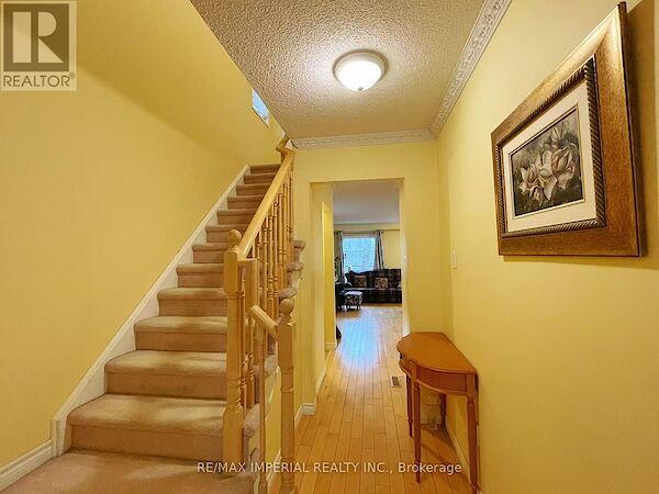 Mississauga 1 bedroom Townhouse for rent. Property photo: 630883-3
