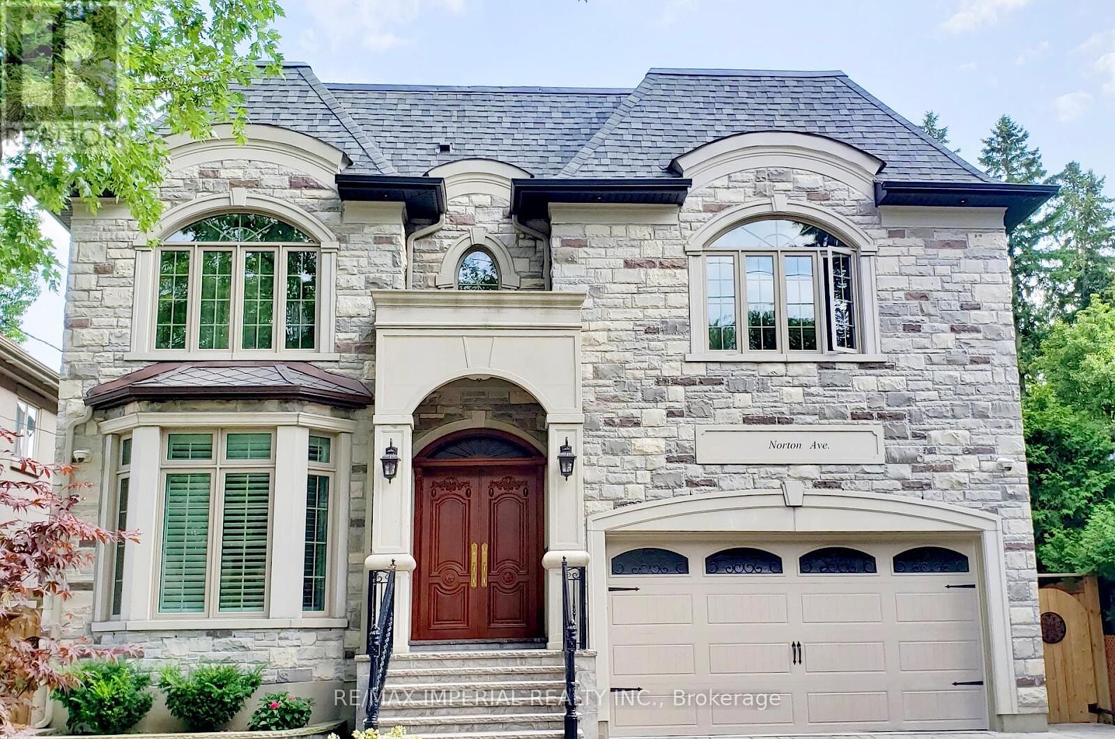Toronto 2 bedrooms Apartment for rent. Property photo: 631548-1