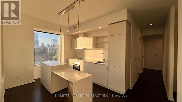 Toronto 3 bedrooms Apartment for rent. Property photo: 631571-2