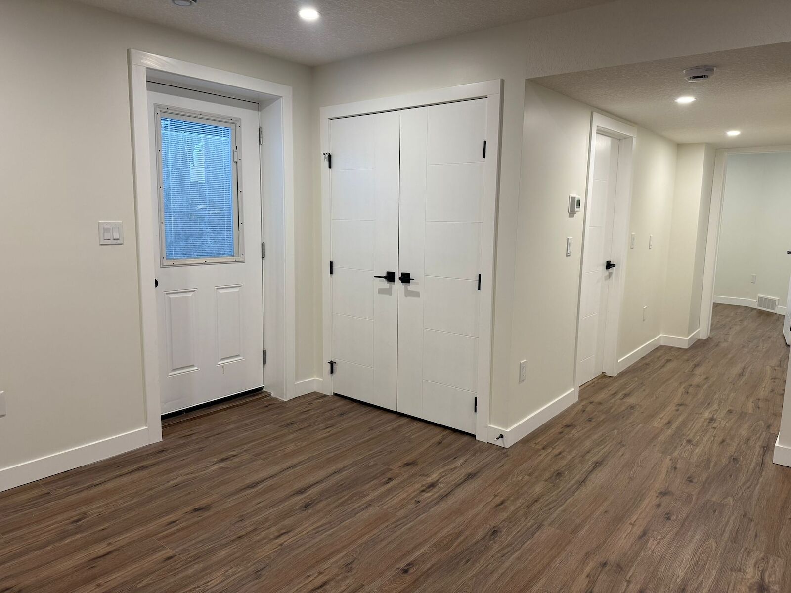 Calgary 2 bedrooms Basement for rent. Property photo: 631892-1