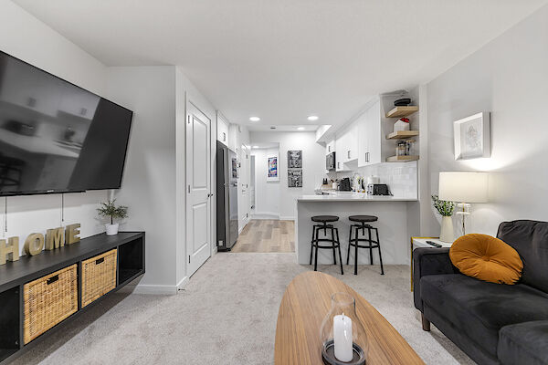 Calgary 2 bedrooms Basement for rent. Property photo: 632249-3