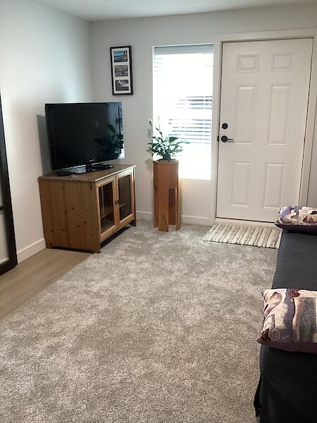 Coquitlam 1 bedroom House for rent. Property photo: 632299-2