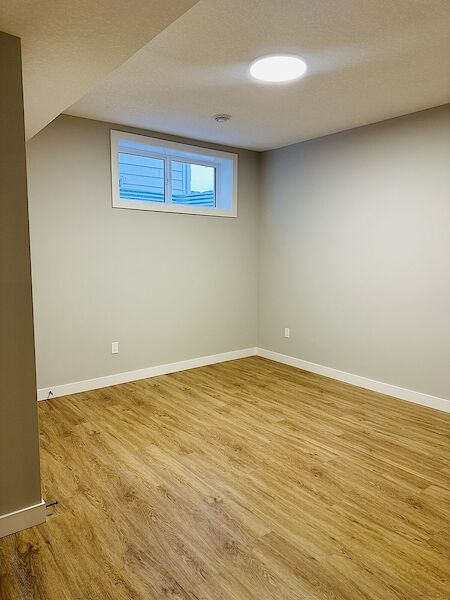 MAIN+BEDROOM Calgary 2 bedrooms Basement for rent. Property photo: 632560-3