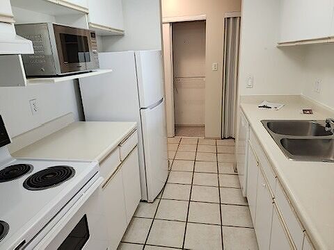 Edmonton 2 bedrooms Condo Unit for rent. Property photo: 632621-3