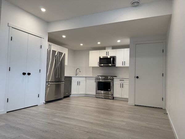 Calgary 2 bedrooms Basement for rent. Property photo: 632698-2