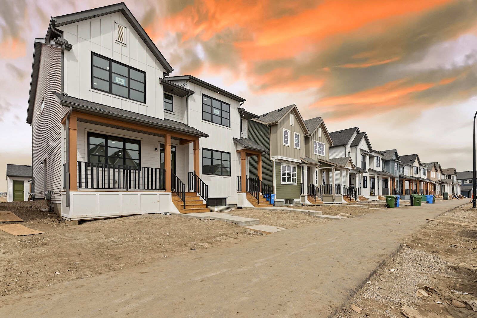 Calgary 3 bedrooms Duplex for rent. Property photo: 632714-1