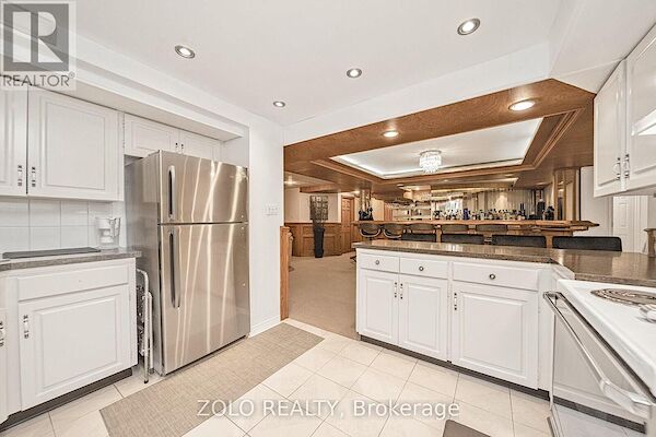 Brampton 2 bedrooms House for rent. Property photo: 632775-3