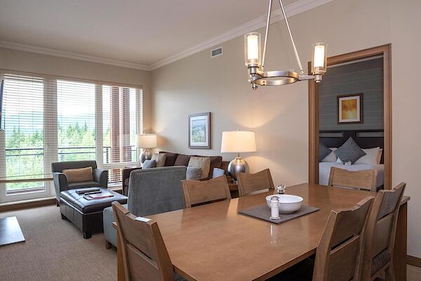 Revelstoke 2 bedrooms Condo Unit for rent. Property photo: 632821-3