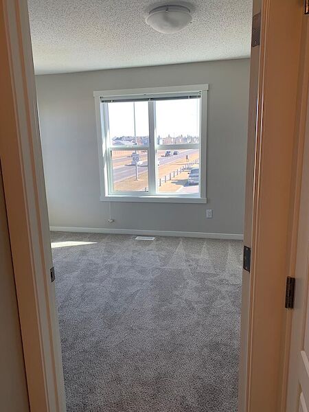 Calgary 3 + Den bedrooms Townhouse for rent. Property photo: 632876-2