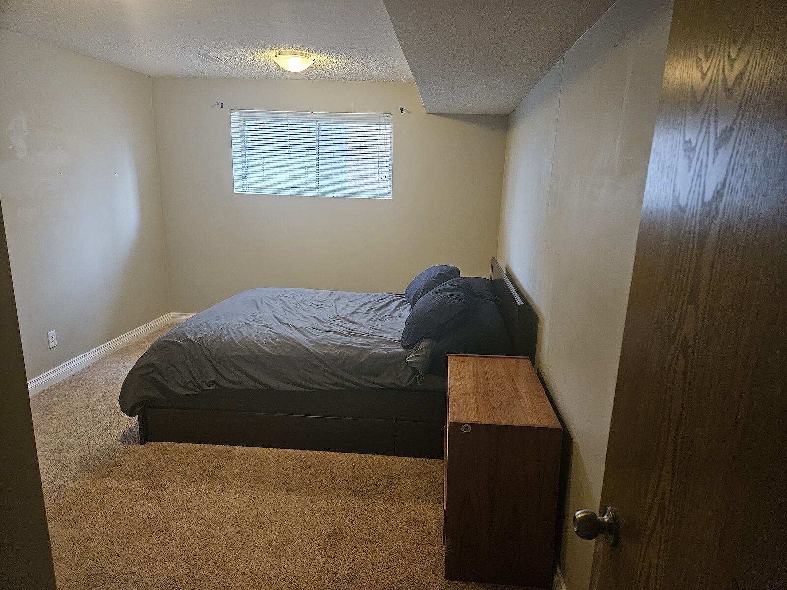 Calgary 2 bedrooms Basement for rent. Property photo: 633035-1