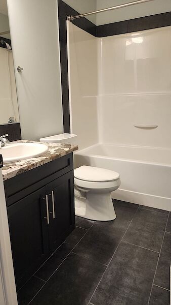 Ensuite+bathroom Calgary 1 bedroom Room For Rent for rent. Property photo: 633086-2