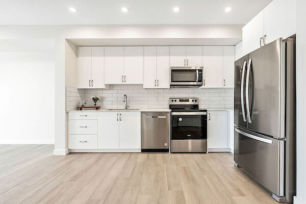 Okotoks 1 bedroom Condo Unit for rent. Property photo: 633118-2