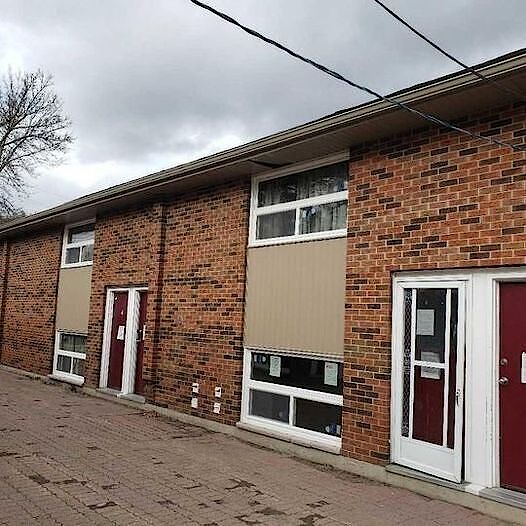 Lindsay 3 bedrooms Apartment for rent. Property photo: 633236-2