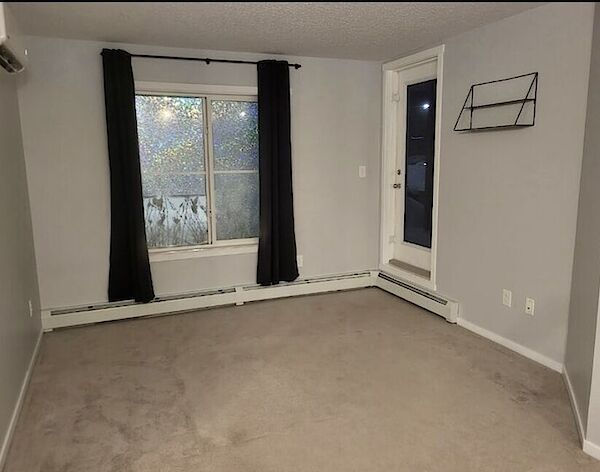 Edmonton 2 bedrooms Condo Unit for rent. Property photo: 633274-3
