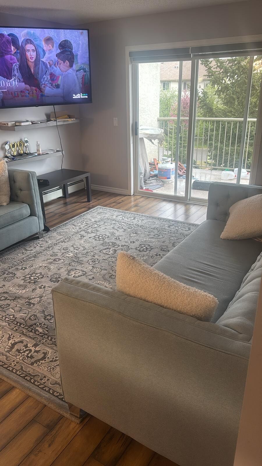 Calgary 2 bedrooms Condo Unit for rent. Property photo: 633277-1