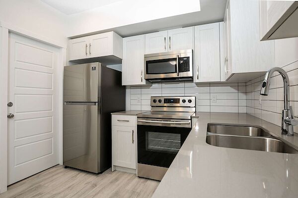 Edmonton 1 bedroom Basement for rent. Property photo: 633343-2